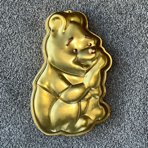 Wilton Kitchen Vintage Walt Disney Winnie The Pooh Wilton Cake Pan