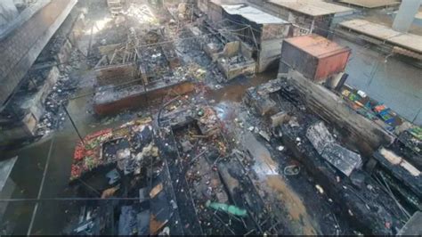 Incendio Consume Tres Niveles Del Mercado San Juan De Dios En Guadalajara