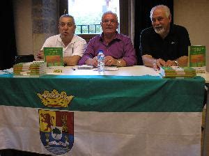 Los Centros Extremeños se acercan a los escritores de la región con