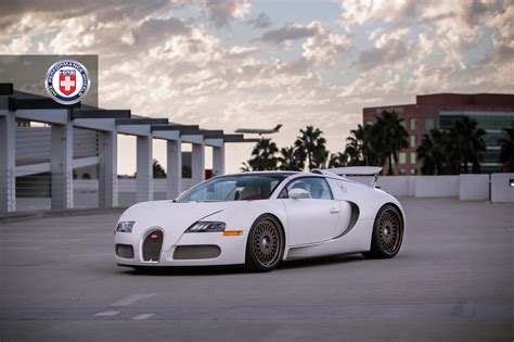 Royal Appearance of Bugatti Veyron Goes Elegant with HRE Wheels | CARiD ...