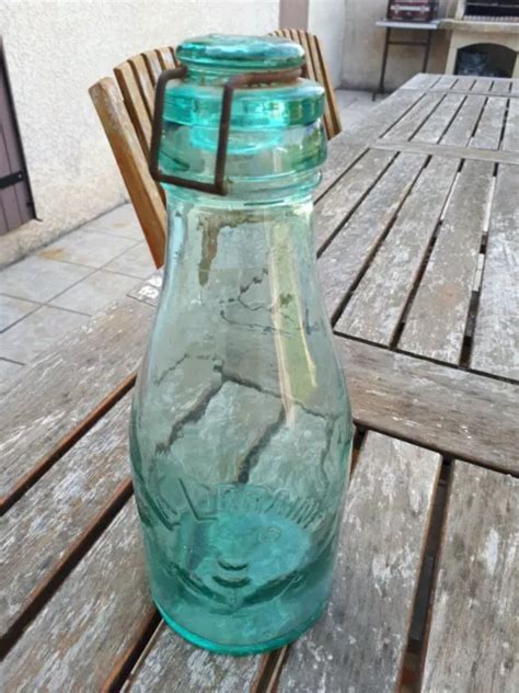 ANCIEN BOCAL LA Lorraine vert clair Décor Chardon Forme bouteille