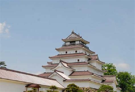 鶴ヶ城天守閣郷土博物館福島県会津若松市のおすすめ観光レジャースポット旅色