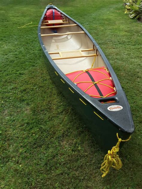 Old Town Discovery Green Open Canadian Canoe 2 3MAN 16 Foot With