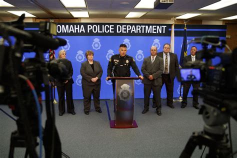 Omaha Police Chief We Failed 2 Officers To Be Fired For Violating