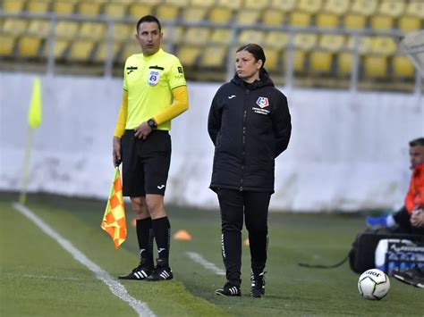 Cine Este Cristina Trandafir Arbitrul VAR Care L A Enervat Pe Gigi