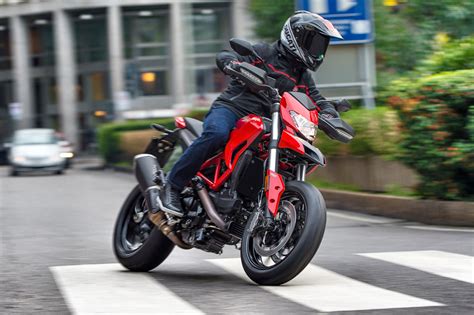 Ducati 939 Hypermotard Moto1Pro