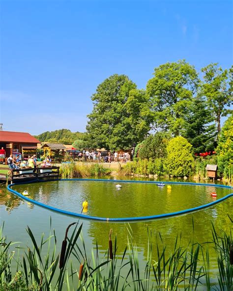 Statki Zagroda Kociewska Rodzinny Park Rozrywki