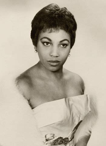 Leontyne Price, Opera News Archives