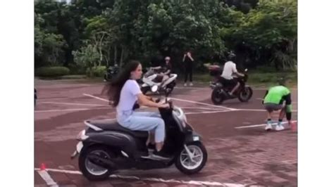 Imigrasi Bali Tangkap Wna Rusia Yang Bisnis Kursus Kendarai Motor