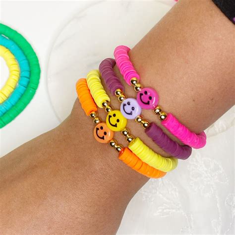 Heishi Bracelet Smiley Face Disc Beaded Bracelets Happy Face Etsy Preppy Bracelets Homemade