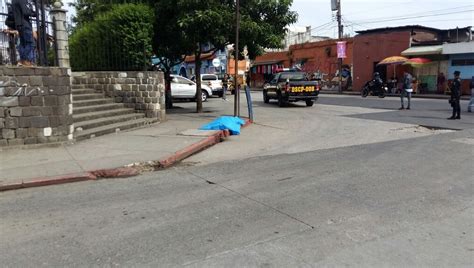 Mototaxista Fue Asesinado En El Parque Col N Chapin Tv