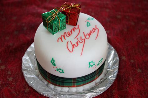 Create The Perfect Christmas Cake With This Tried And Trusted Recipe!