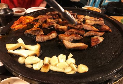 Jeju Must Eat Dombedon Black Pork Restaurant Mytravelbuzzg