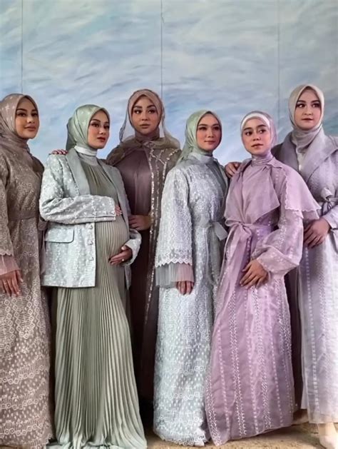 Potret Geng Mamayu Kompak Pakai Dress Pastel Jalani Sesi Pemotretan