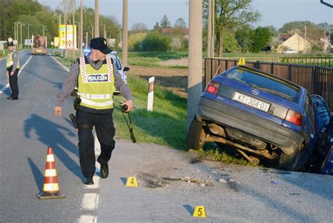 Pijan vozač sletio u odvodni kanal automobil mu se prevrnuo na krov