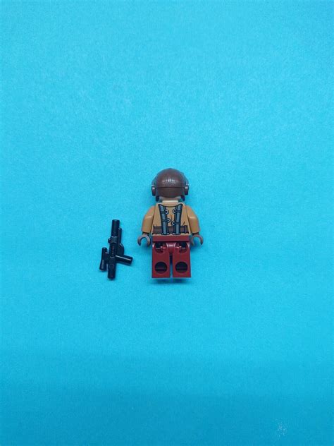 Lego Star Wars Minifigure Naboo Fighter Pilot Medium Nougat Jacket