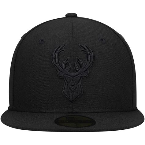 New Era Milwaukee Bucks Black on Black 59Fifty Fitted Hat