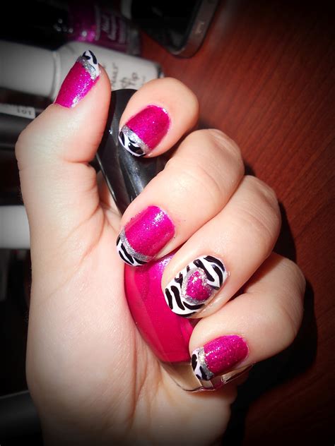 Across the Sea with Nikki P: Pink Zebra Nails