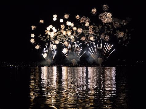 Konstanz Das Seenachtfest Feuerwerk Vom Logenplatz Am Yachthafen Der