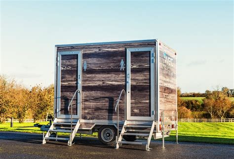 1 1 Luxury Toilet Trailer Hire UK Wight Event Toilets