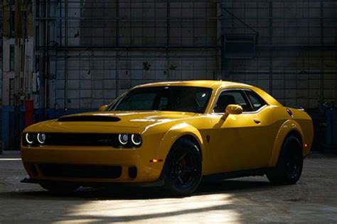 Deciphering the Numerous Dodge Challenger Versions - Autotrader