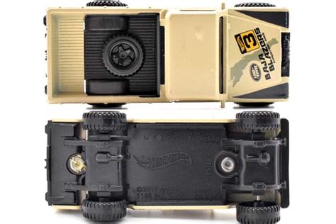 LAND ROVER SERIES III PICKUPのレビューディフェンダーのご先祖様的ピックアップ GHG13 Hot Wheels 情報まとめ ホットウィール にわかマニア