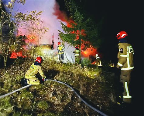 Radzymin Nocny Po Ar Domu Letniskowego W Akcji Bra O Udzia A