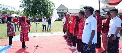 Bunda Winarni Kukuhkan Pengurus Dewan Kesenian Kecamatan Way Panji