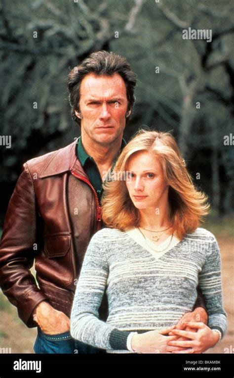 Clint Eastwood Ritratto Con Sondra Locke Cetw 074 Foto Stock Alamy