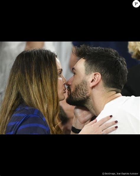 Hugo Lloris Mari Plusieurs Fois Marine Photos Avec Sa Femme