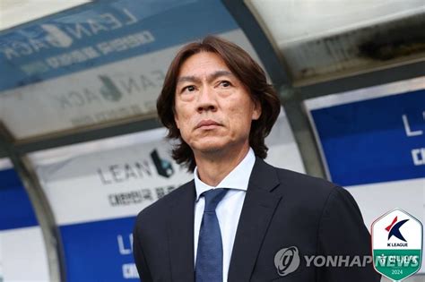 급히 뜬 소식홍명보 감독 10년 만에 축구 국가대표팀 맡는다 위키트리