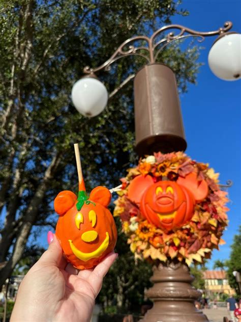 First Look Mickey Mouse Pumpkin Caramel Apple Mickeyblog