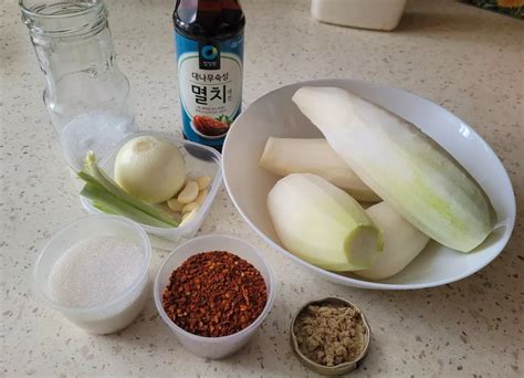 Простой рецепт кактуги Квашеная острая белая редька по-корейски