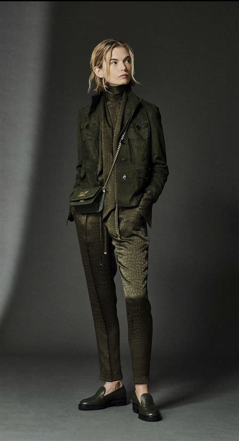 Kiton Fall 2020 | Woman suit fashion, Suit fashion, Suits for women