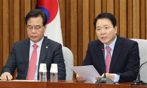 ‘이재명 전 비서실장 죽음에성일종 “죽음의 랠리 막을 사람 李뿐” 매일경제