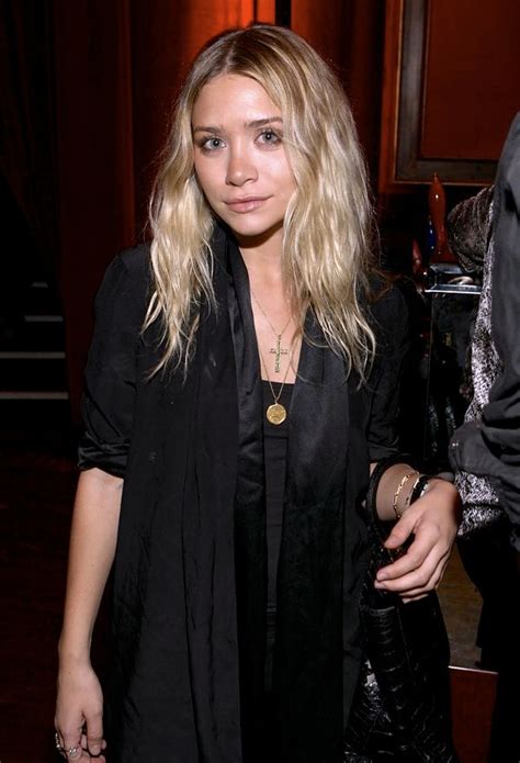 Olsens Anonymous Get Ashley Olsen S Cool Waves And Sunkissed Skin Look