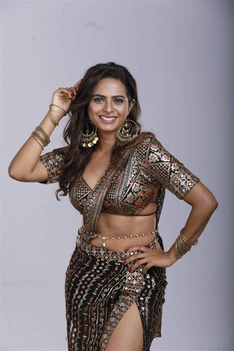 Meet Bigg Boss Marathi 4 Contestants From Yashashri Masurkar Kiran