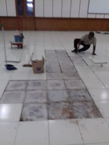 Perbaikan Lantai Gedung Biro Fasilitas