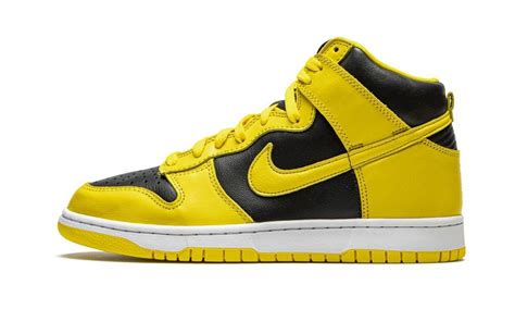 Nike Dunk High Sp Varsity Maize Stadium Goods