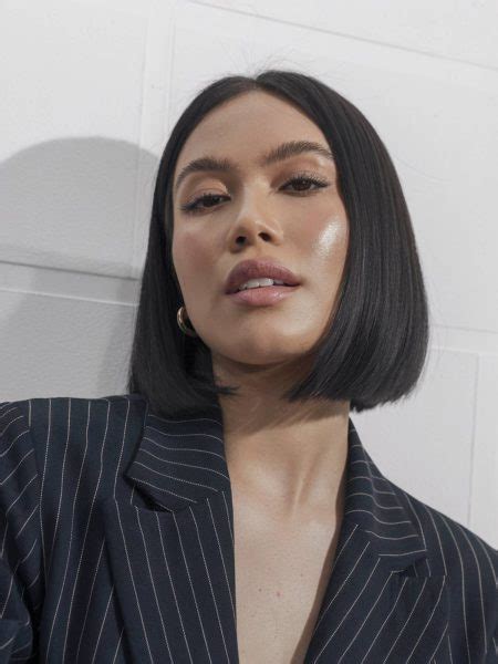 17 Trendy Latina Hairstyles Everyones Loving In 2026