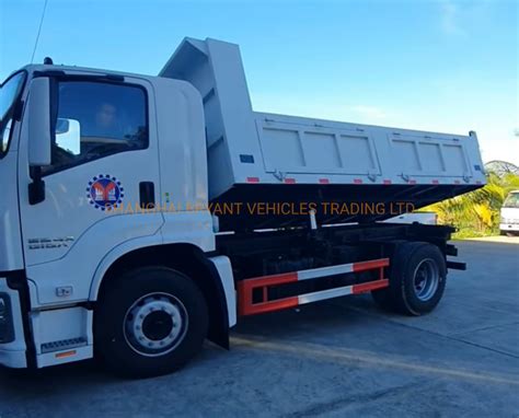 Japan China Isuzu Giga Way Dump Truck Loading Ton With Direction