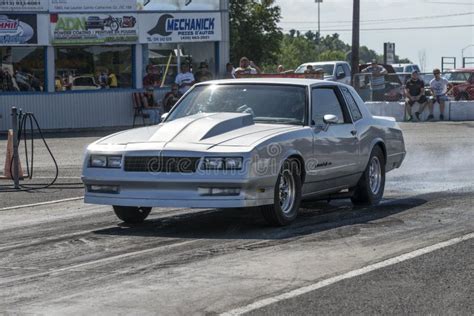 Chevrolet burnout editorial photo. Image of horsepower - 100534906