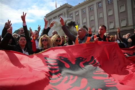 Le Monde En Col Re Panorama Des Manifestations Qui Ont Secou