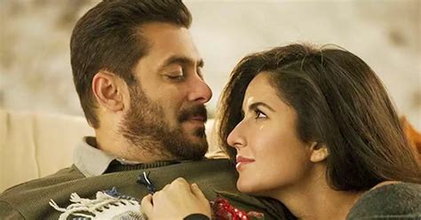 Salman Khan And Katrina Kaif Cuddle In The New Still From The Song Dil