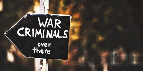 Maskavas tiesa neklātienē notiesā Pussy Riot par kritiku pret karu nra lv