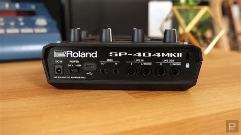 Roland SP 404MKII Sampler Hands On Engadget