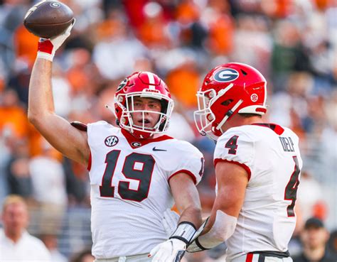 Georgia Football Tight End Brock Bowers Wins Second Straight John