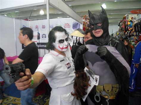 Descubrir 83+ imagen batman méxico - Abzlocal.mx