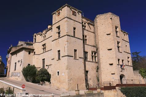 Château Arnoux Saint Auban commune des Alpes de Haute Provence dans le