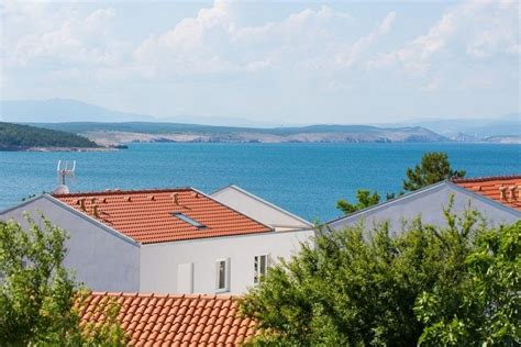 Appartementhaus Mit Traumhaften Meerblick In Silo Insel Krk